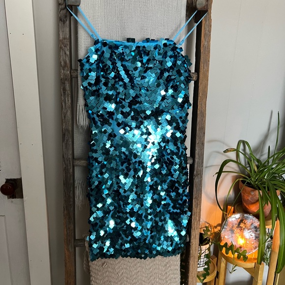 Aqua Blue Spaghetti Strap PARTY Dress with Chunky Square Sequins, Size M, NWT - Picture 1 of 3